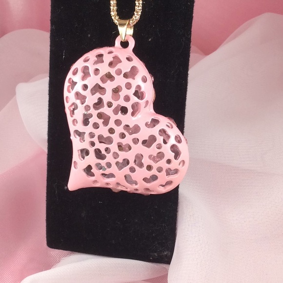 PINK METAL ADORNED WITH PINK RHINESTONES - Picture 3 of 3